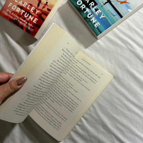 Summer Book Bundle 📚 Carley Fortune & Abby Jimenez - Picture 5 of 5